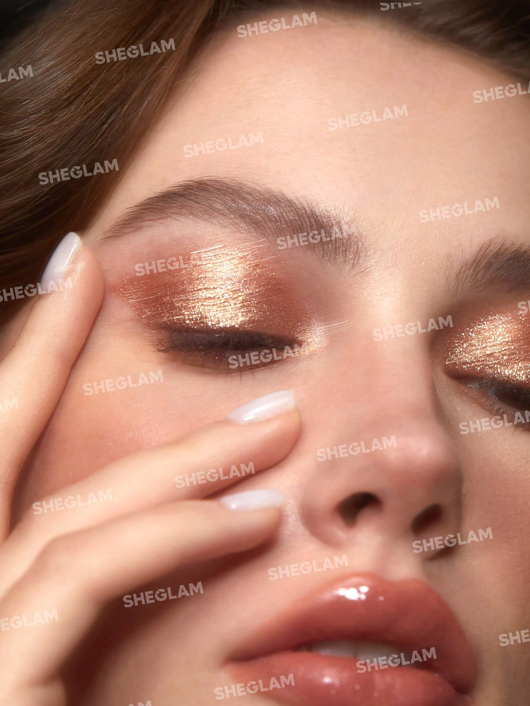 Gleam Chaser Eyeshadow Topper-Brown Sugar